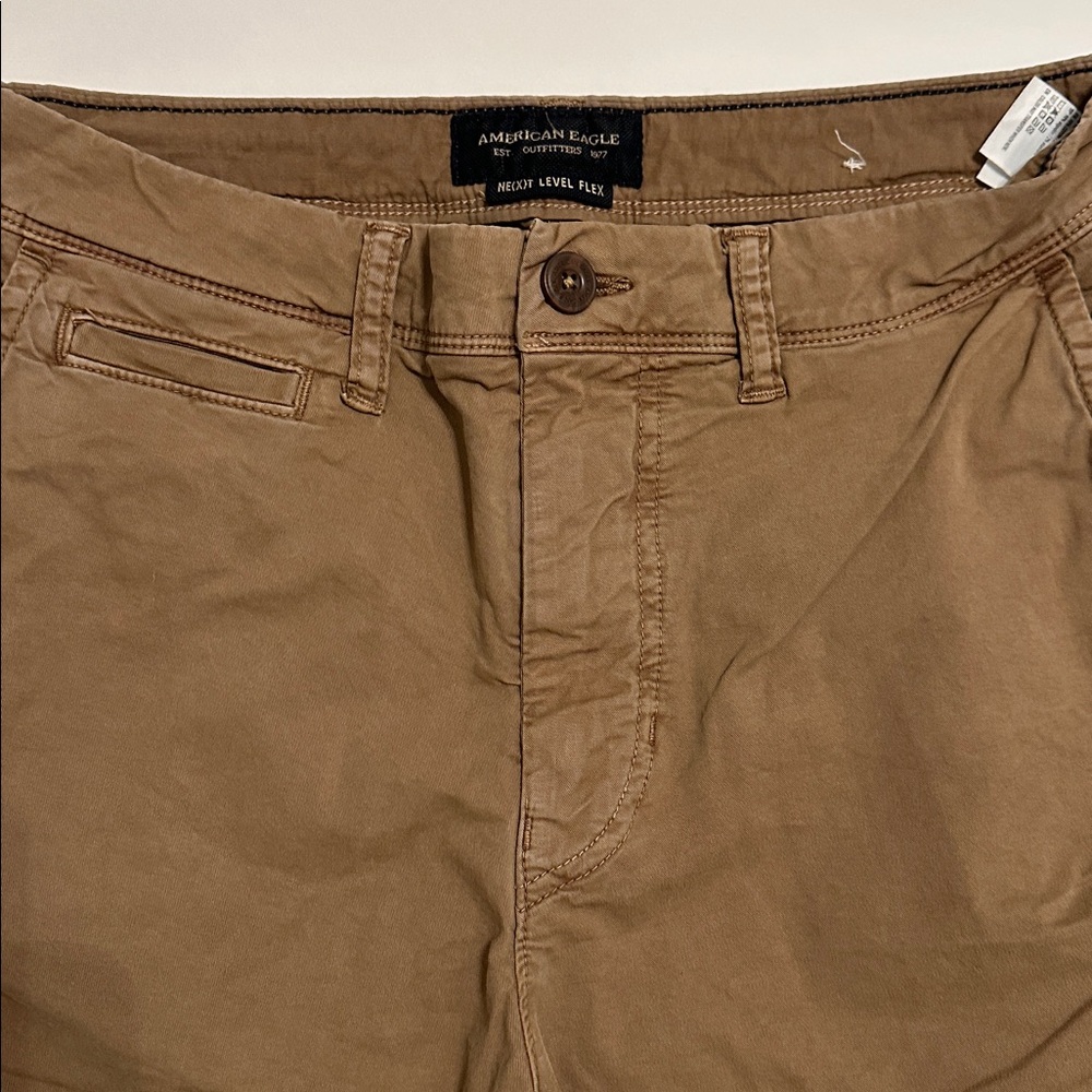 Men’s American Eagle Outfitters Tan Flat Front Shorts, Size 31 - Picture 2 of 6